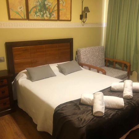 Orlé Hotel Restaurante La Carasca מראה חיצוני תמונה