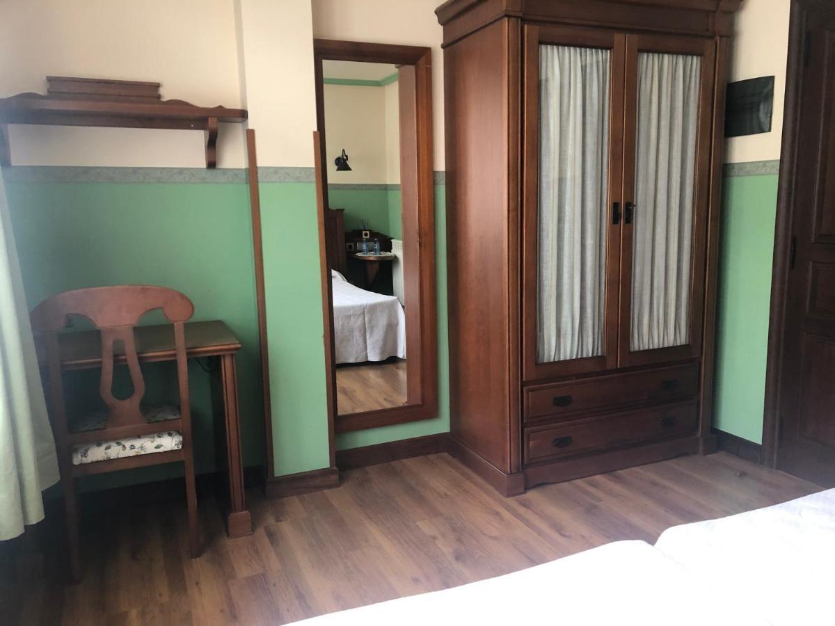Orlé Hotel Restaurante La Carasca מראה חיצוני תמונה
