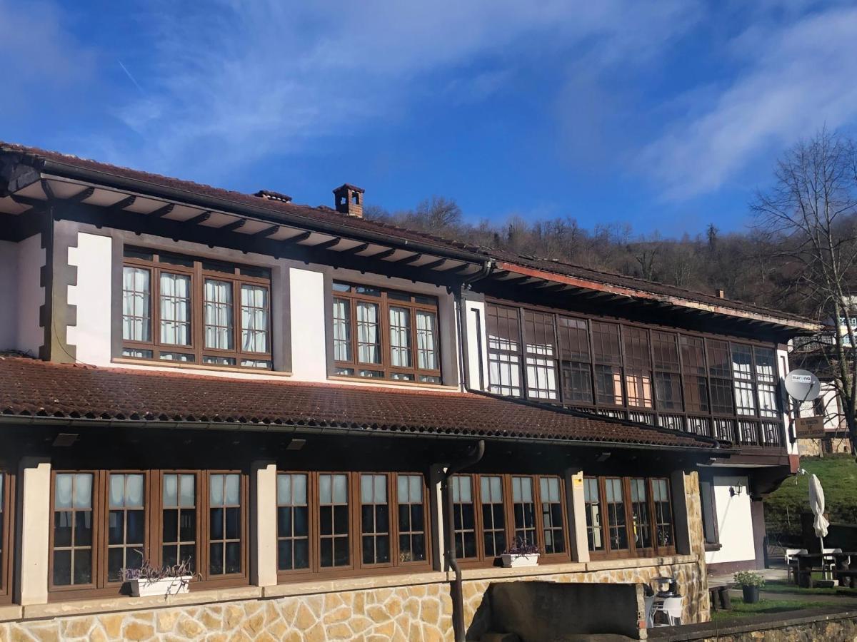Orlé Hotel Restaurante La Carasca מראה חיצוני תמונה
