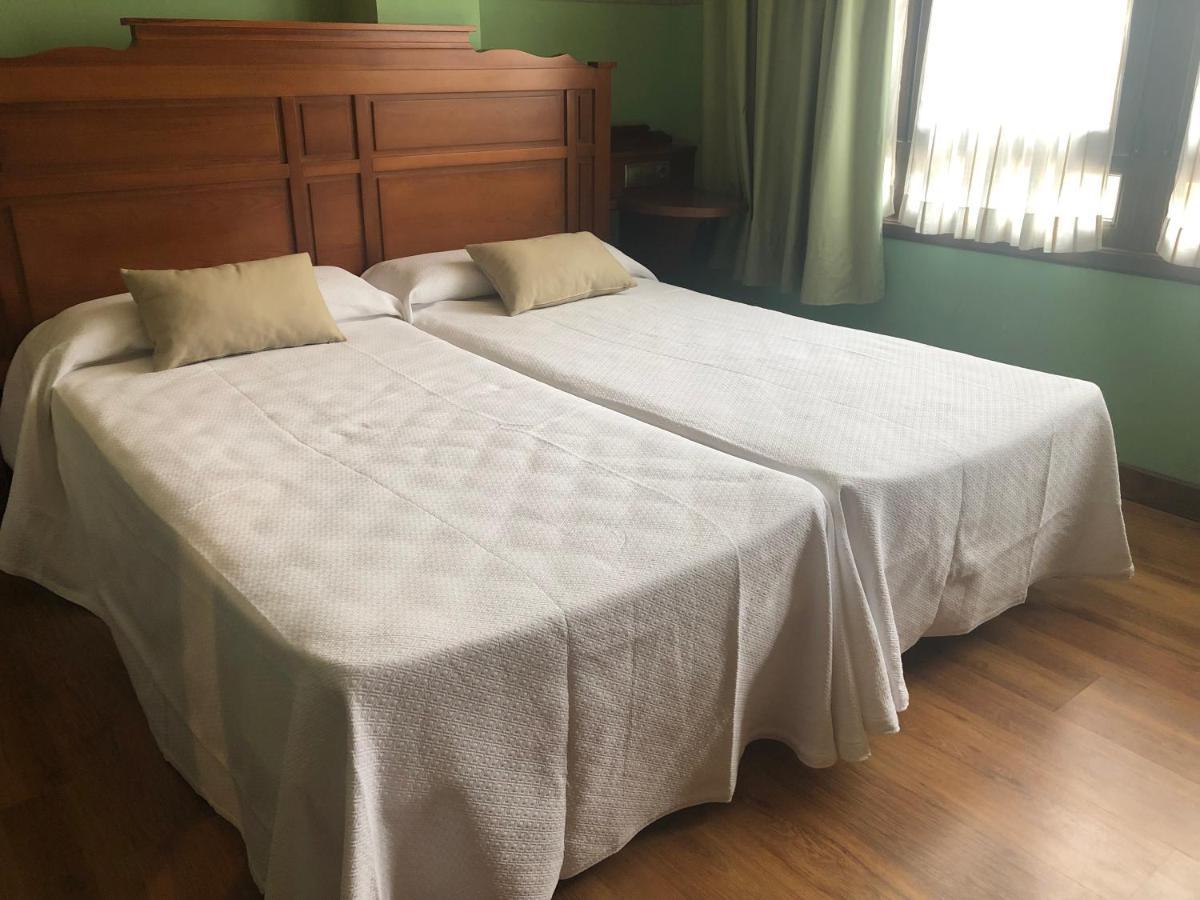 Orlé Hotel Restaurante La Carasca מראה חיצוני תמונה